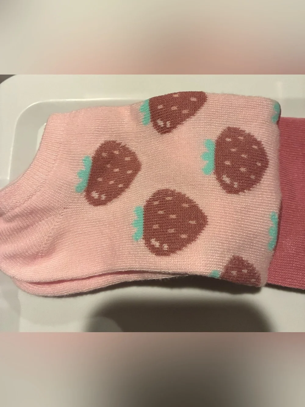 Sock bundle! 3 pair! Size Large Girls/Kids, Cute Patterns Hearts, Strawberries
